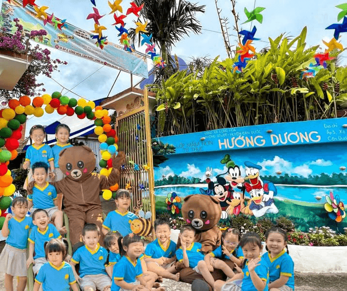 Screenshots of the dashboard project showing desktop version